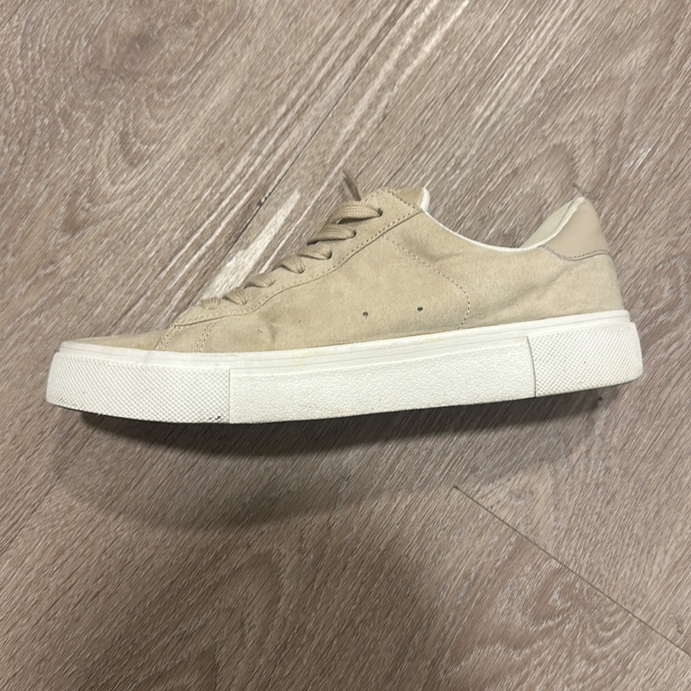 Tan H&M Sneakers